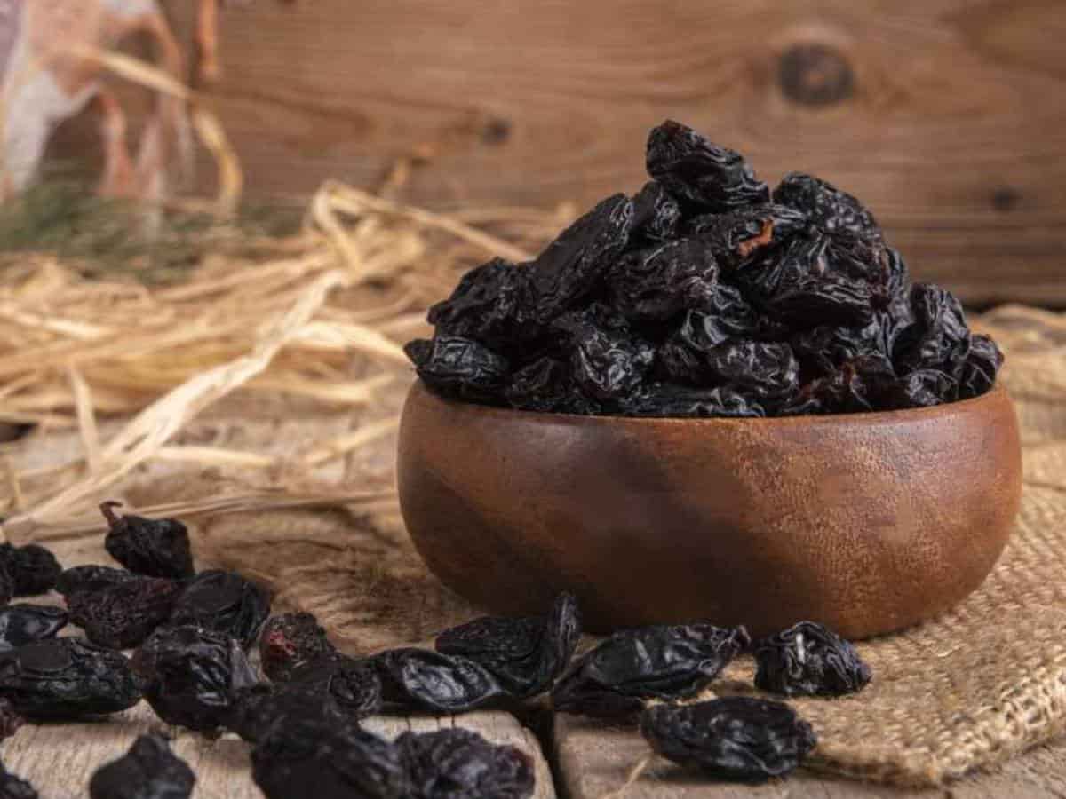 کشمش سیاه مویز با طعم طبیعی و کیفیت ممتاز